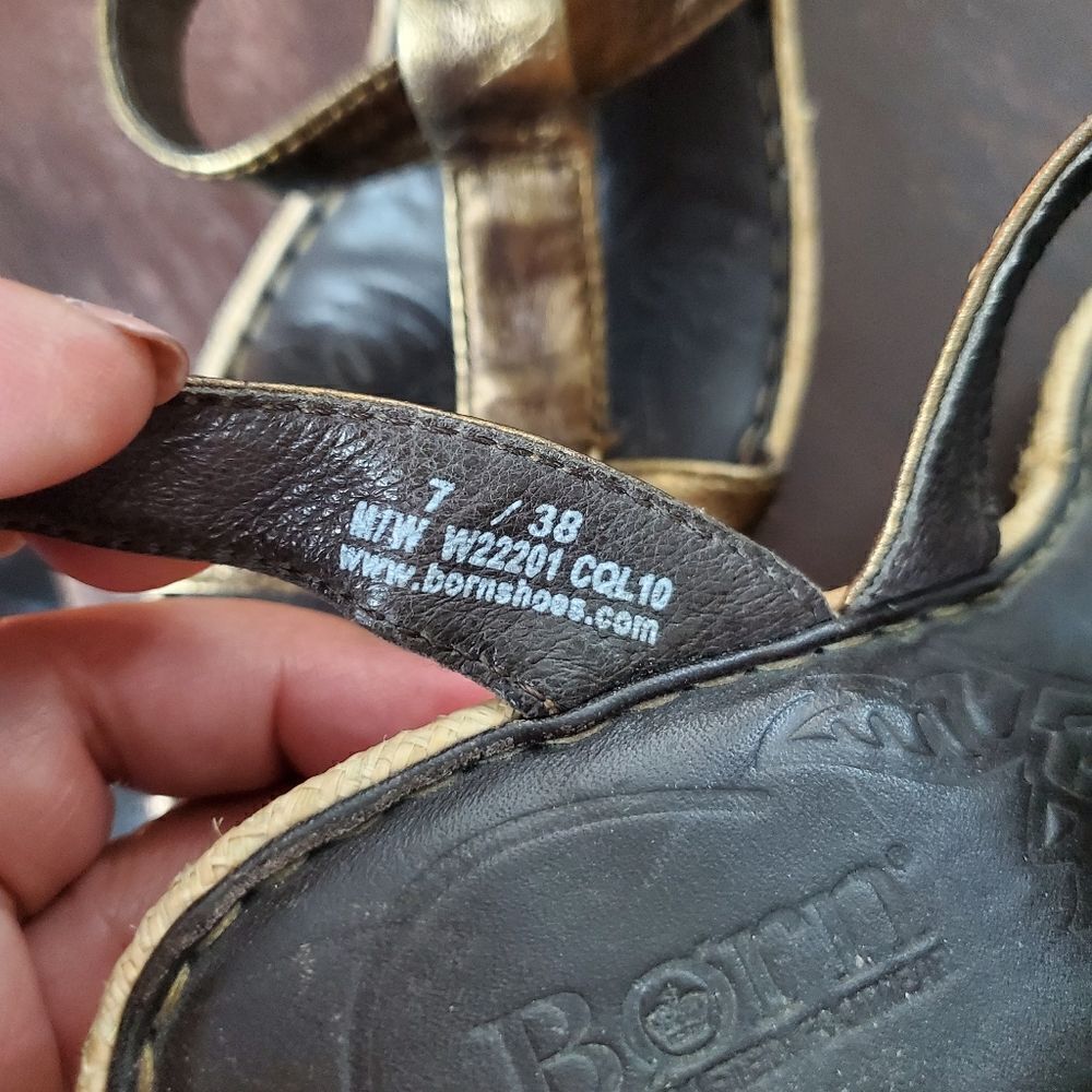 Born Sandals - Picture 3 of 9